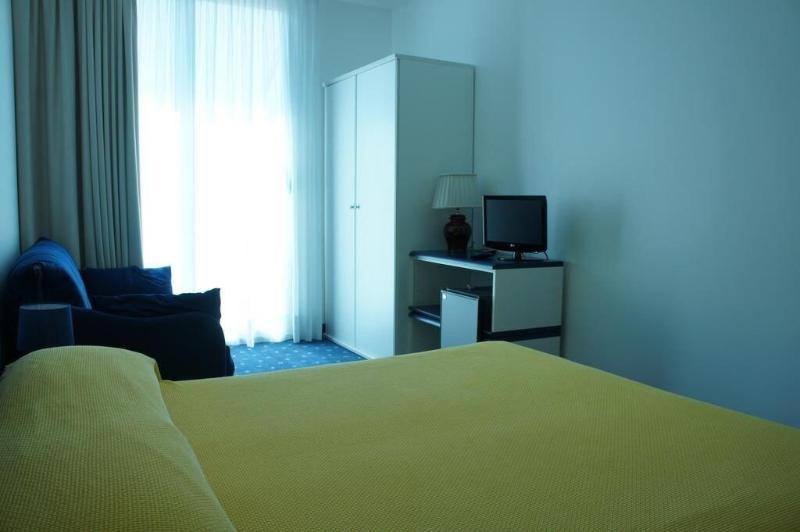 Hotel Myriam لينانو سابيادورو المظهر الخارجي الصورة