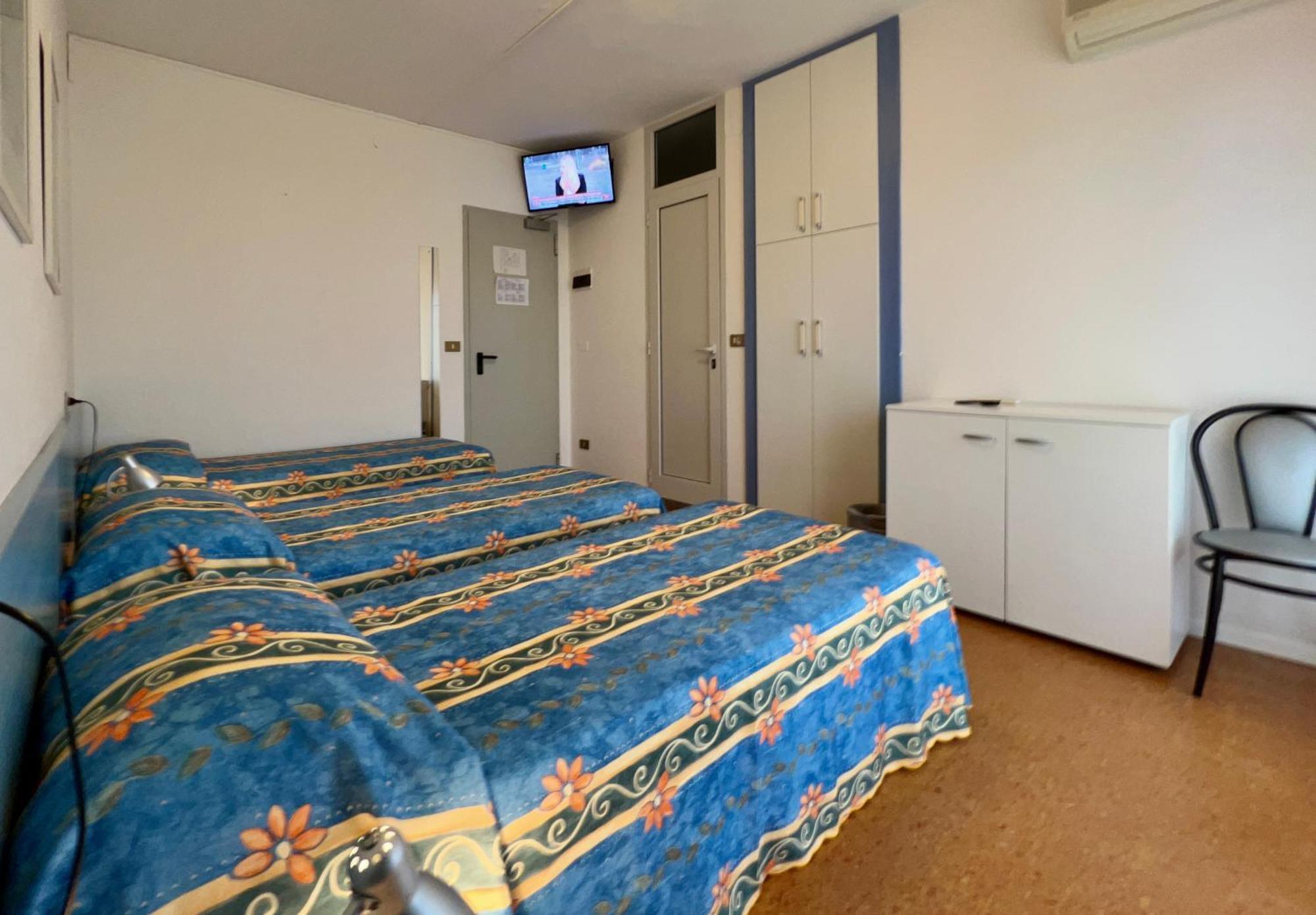 Hotel Myriam لينانو سابيادورو المظهر الخارجي الصورة