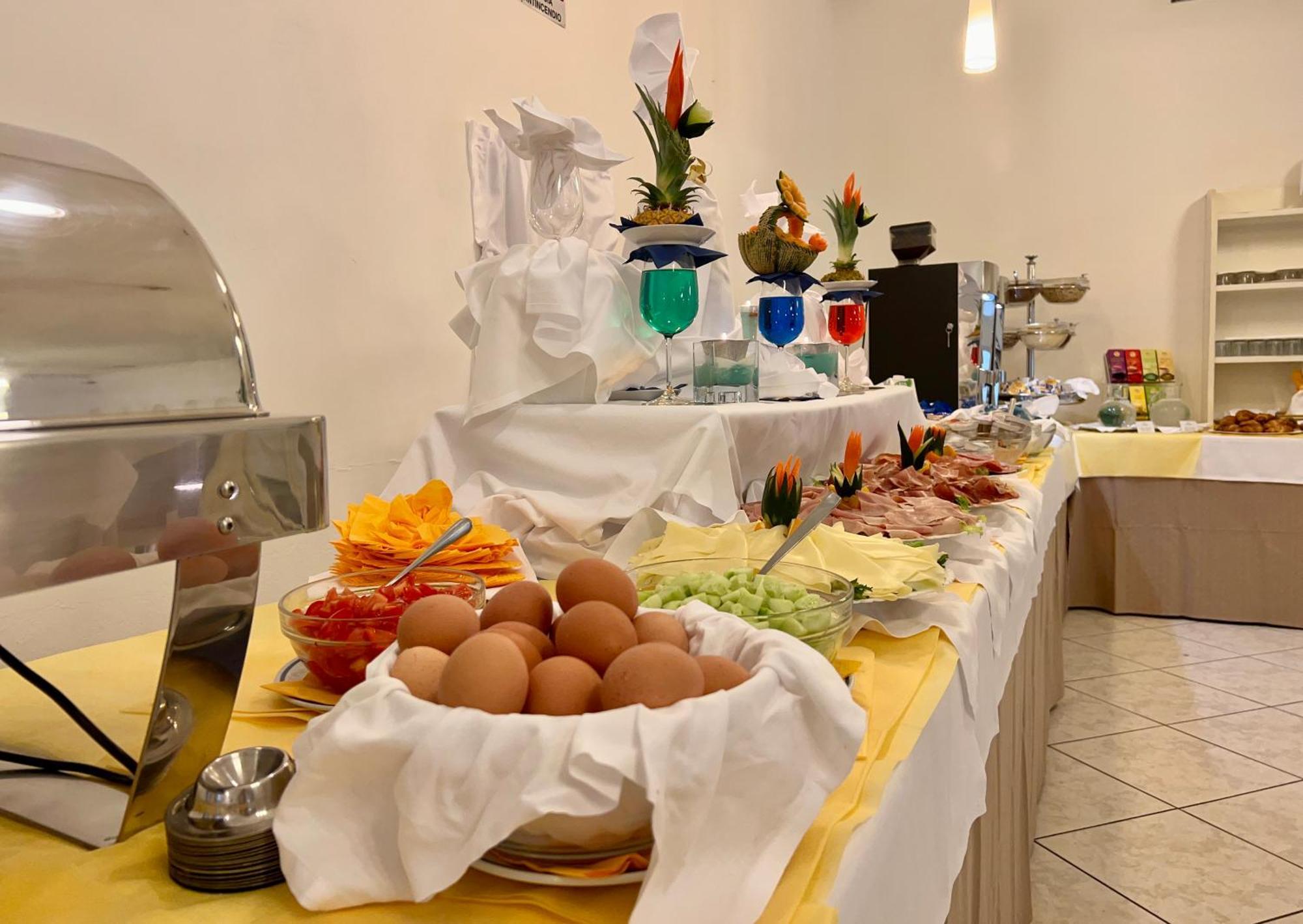 Hotel Myriam لينانو سابيادورو المظهر الخارجي الصورة