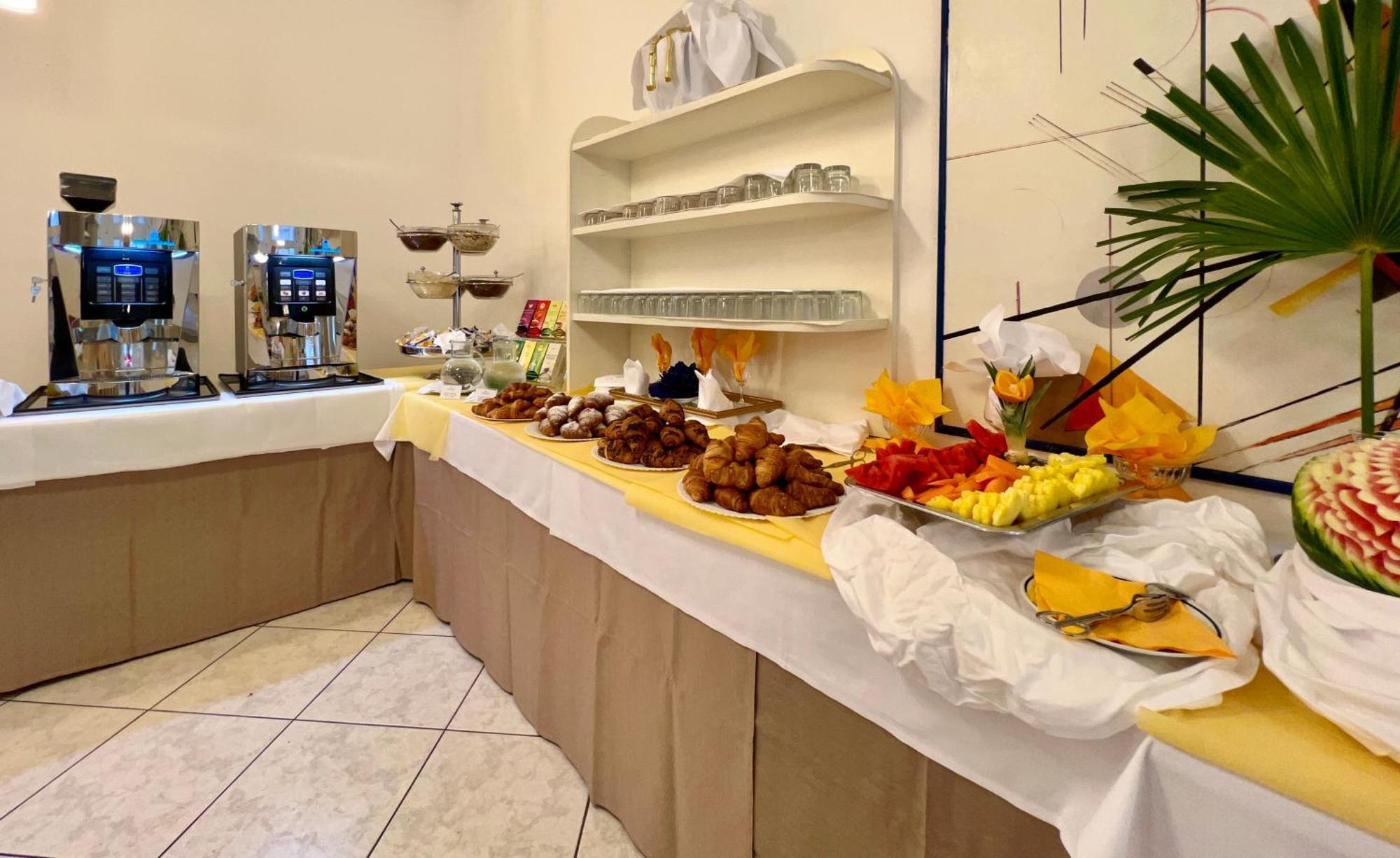 Hotel Myriam لينانو سابيادورو المظهر الخارجي الصورة